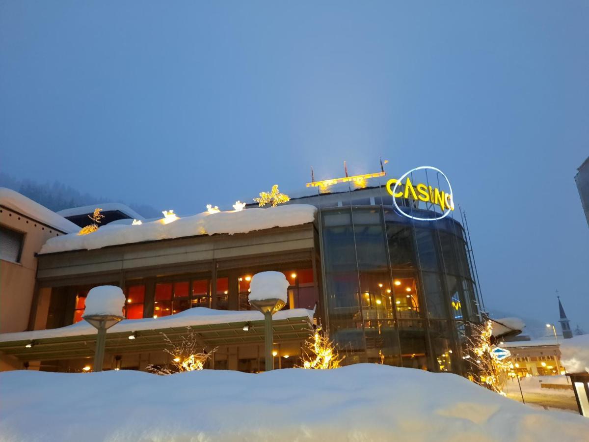 Holiday Accommodation - Swimming Pool Available Davos Exteriér fotografie