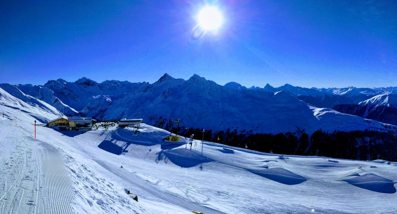 Holiday Accommodation - Swimming Pool Available Davos Exteriér fotografie